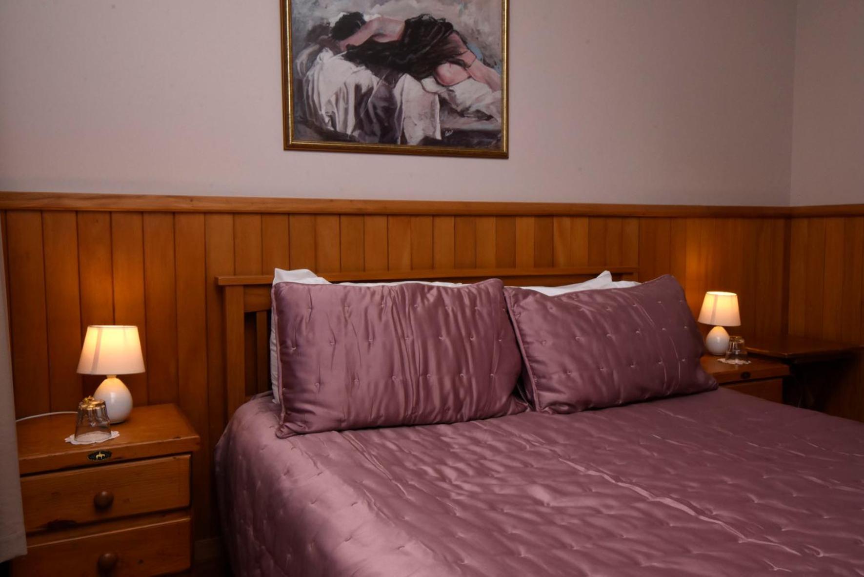 테아나우 테 아나우 로지 B&B 외부 사진