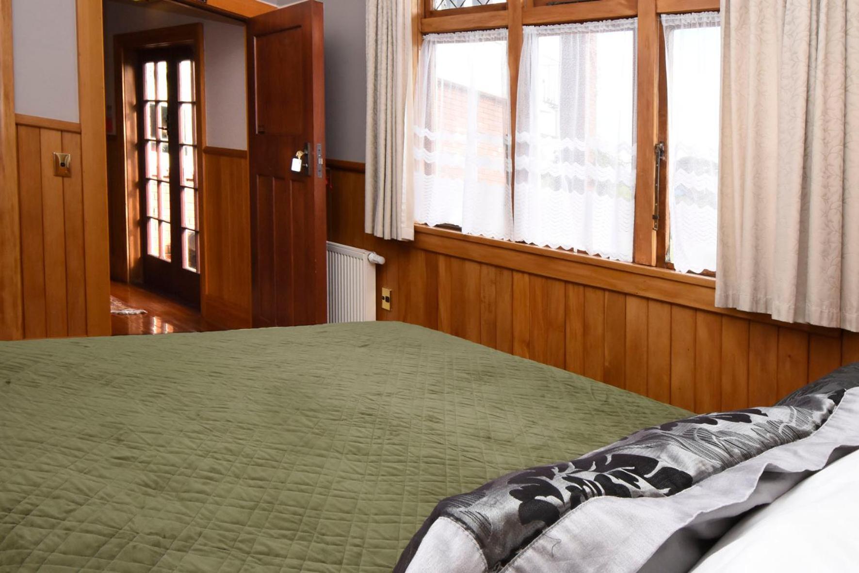 테아나우 테 아나우 로지 B&B 외부 사진